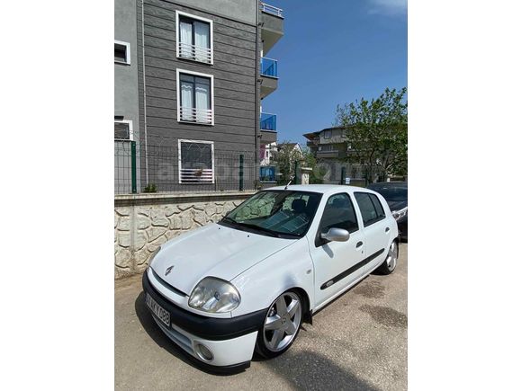 Sahibinden Renault Clio 1.6 RXT 2000 Model 