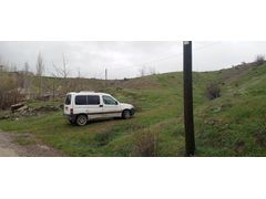 Sahibinden Peugeot Partner 2.0 HDI 2004 Model  450.000 km Beyaz