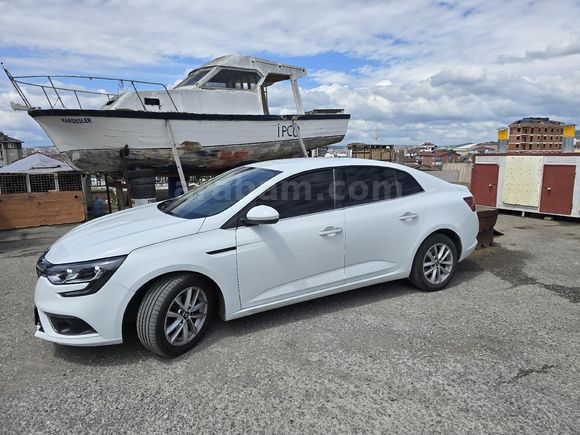 Sahibinden Renault Megane 1.5 dCi Touch 2020 Model