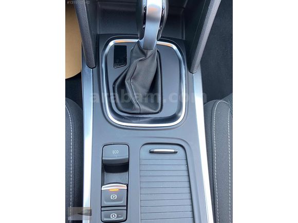 ÖZYILDIZ dan BOYASIZ 2023 model RENAULT MEGANE 1.3 TCe TOUCH EDC