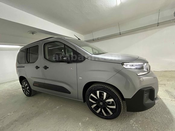 Sahibinden Citroen Berlingo 1.5 BlueHDI Max X TR 2025 Model 