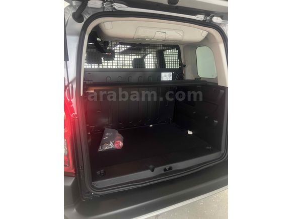 Sahibinden Citroen Berlingo 1.5 BlueHDI Max X TR 2025 Model 