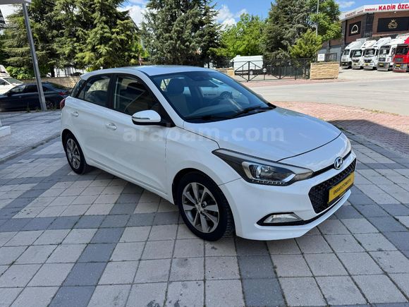 HATASIZ Hyundai i20 1.4 CRDi Style 2018 Model