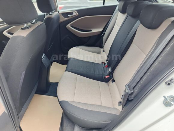 HATASIZ Hyundai i20 1.4 CRDi Style 2018 Model