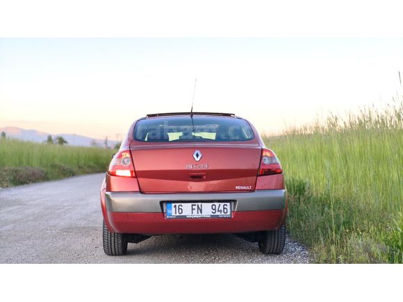 KUSURSUZ CAM TAVAN
