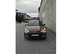 Sahibinden Hyundai i20 1.2 MPI Style 2015 Model  125.000 km Kahverengi