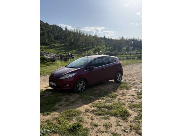 Sahibinden Ford Fiesta 1.4 Titanium 2011 Model 
