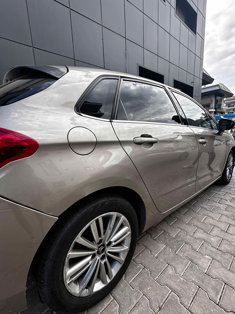 Sahibinden Citroen C4 1.6 HDi Confort 2011 Model Antalya 145.000 km Şampanya 2
