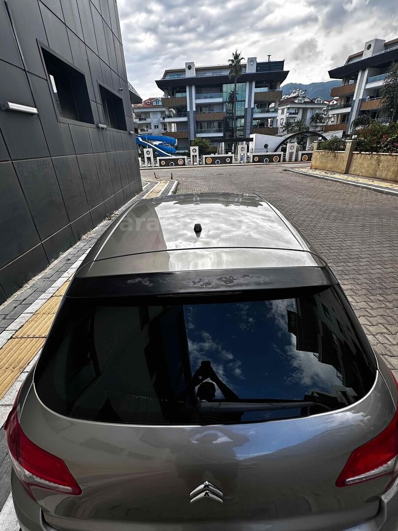 Sahibinden Citroen C4 1.6 HDi Confort 2011 Model Antalya 145.000 km Şampanya 3