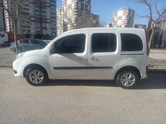 Sahibinden Renault Kangoo Multix 1.5 dCi Touch 2016 Model  225.000 km Beyaz