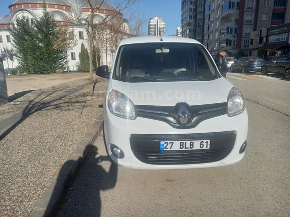 Sahibinden Renault Kangoo Multix 1.5 dCi Touch 2016 Model  225.000 km Beyaz