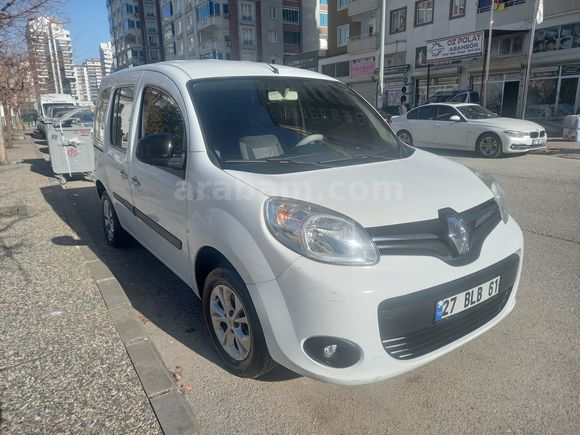 Sahibinden Renault Kangoo Multix 1.5 dCi Touch 2016 Model  225.000 km Beyaz