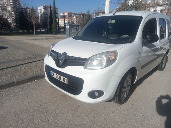 Sahibinden Renault Kangoo Multix 1.5 dCi Touch 2016 Model  225.000 km Beyaz