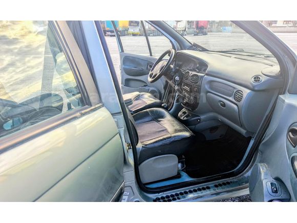 Sahibinden Renault Scenic 2.0 RXT 1999 Model