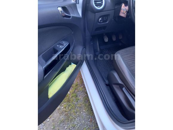 2014 Model  133.000 km Boyasiz Hasar kayitsiz