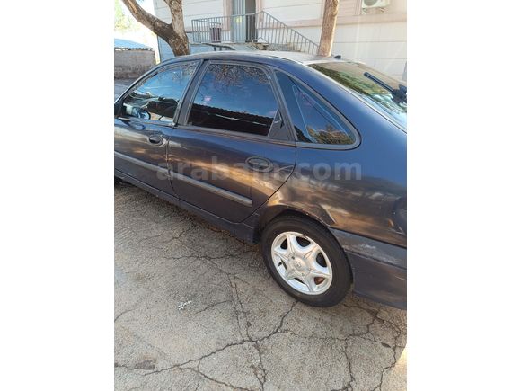 Sahibinden Renault Laguna 1.6 RXE 2002 Model