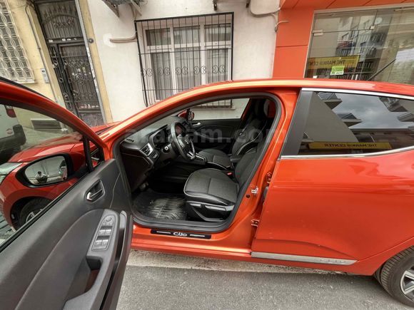 Sahibinden Renault Clio 1.3 TCe Icon 2020 Model 51.000 km