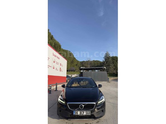 Volvo V40 Cross Country 1.5 T3 Advance 2018 Model 