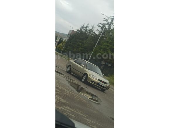 Sahibinden Honda Civic 1.6 i ES 2000 Model