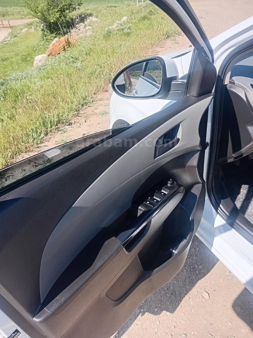 Sahibinden Chevrolet Aveo 1.4 LT 2012 Model Konya 379.000 km Beyaz 4