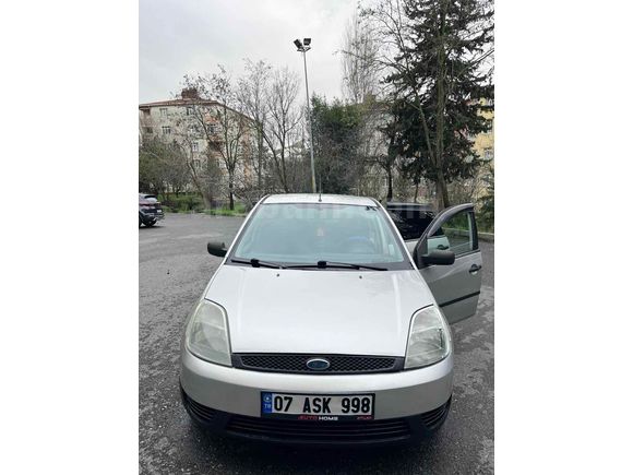 Sahibinden Ford Fiesta 1.4 TDCi Comfort 2003 Model  278.500 km Gri
