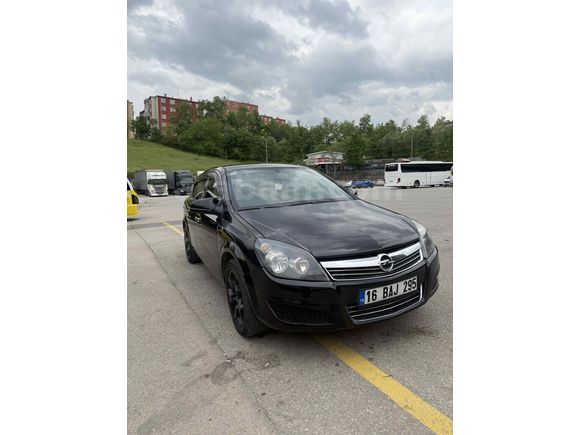Sahibinden Opel Astra 1.6 Essentia 2012 Model Bursa Siyah