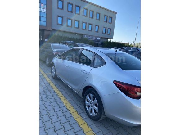 Opel Astra 1.6 Edition PLUS  bakımını da yaptırdım