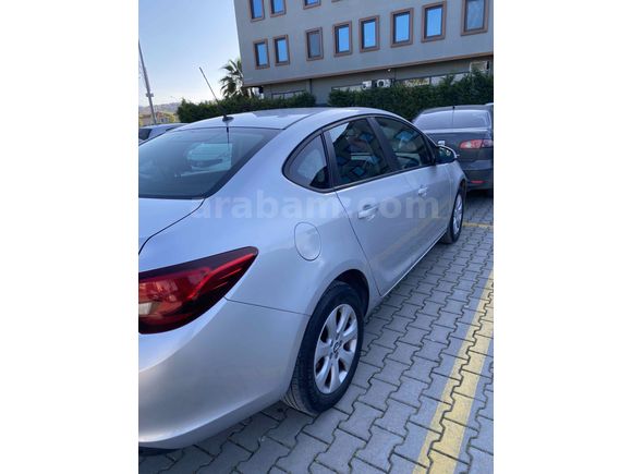 Opel Astra 1.6 Edition PLUS  bakımını da yaptırdım
