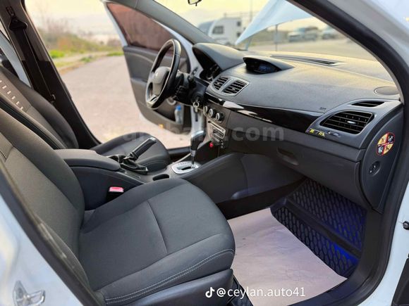 Sahibinden Renault Fluence 1.5 dCi Dynamique 2012 Model 