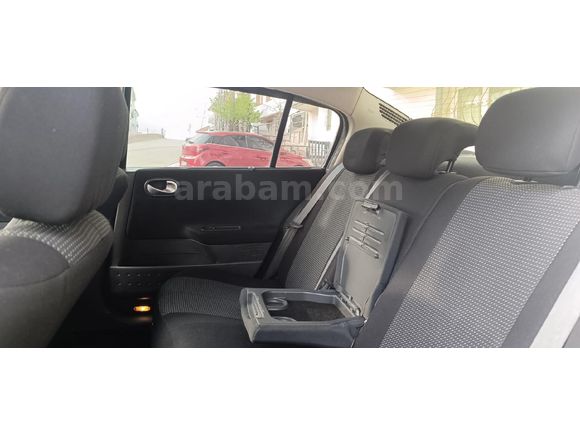 Sahibinden Renault Megane 1.6 Dynamique 2004 Model