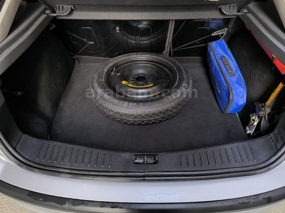Sahibinden Ford Focus 1.6 Trend 2005 Model