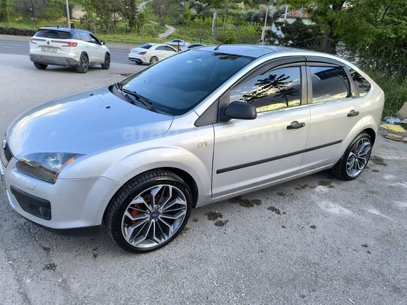 Sahibinden Ford Focus 1.6 Trend 2005 Model