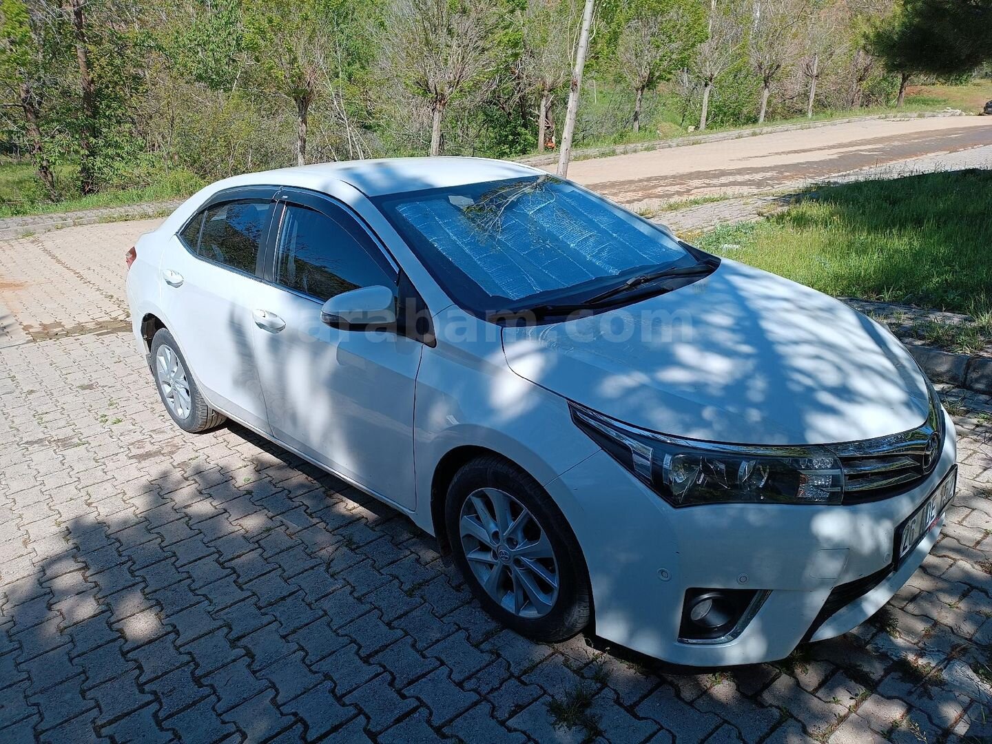 Sahibinden Toyota Corolla 1.4 D-4D Premium 2014 Model Bitlis 152.000 km Beyaz 5