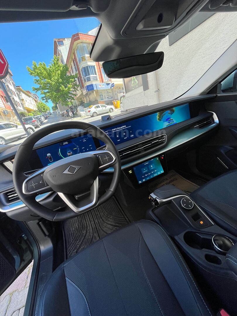 Sahibinden TOGG T10F V2 Uzun Menzil 2025 Model İstanbul 12.000 km Turkuaz 6