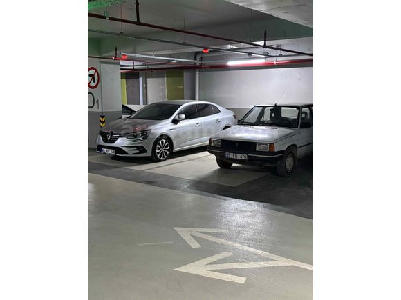 Sahibinden Renault Megane 1.3 TCe Icon 2025 Model  8.500 km Gri (Gümüş)