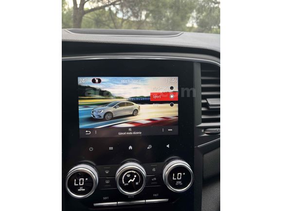 Sahibinden Renault Megane 1.3 TCe Icon 2025 Model  8.500 km Gri (Gümüş)
