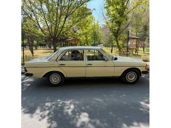 Sahibinden Mercedes - Benz 200 D Ankara