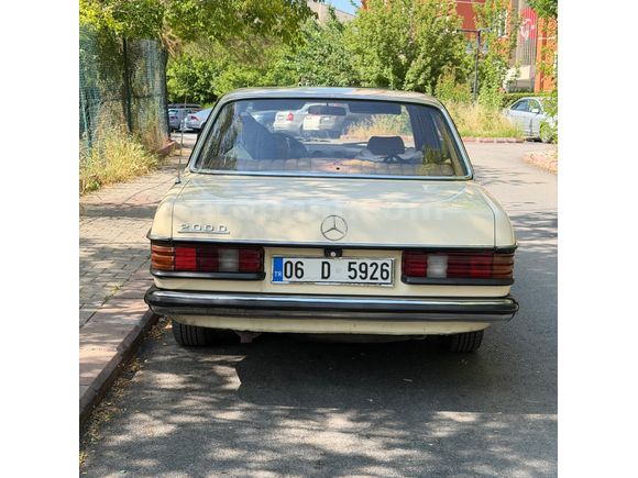 Sahibinden Mercedes - Benz 200 D Ankara