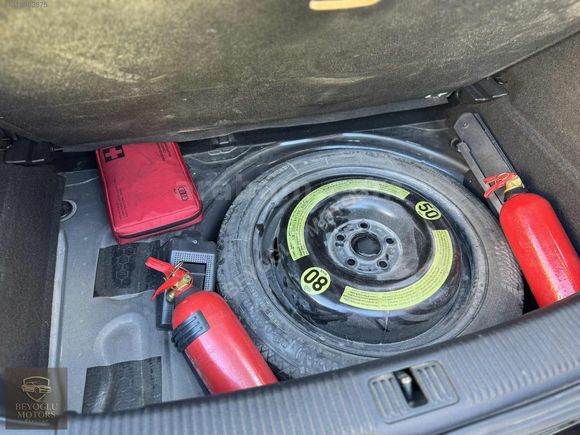 BEYOĞLU MOTORS ÜSKÜDAR'DAN DEĞİŞENSİZ DÜŞÜK KM OTOMATİK AUDİ A1