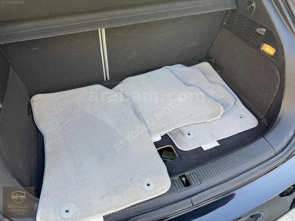 BEYOĞLU MOTORS ÜSKÜDAR'DAN DEĞİŞENSİZ DÜŞÜK KM OTOMATİK AUDİ A1