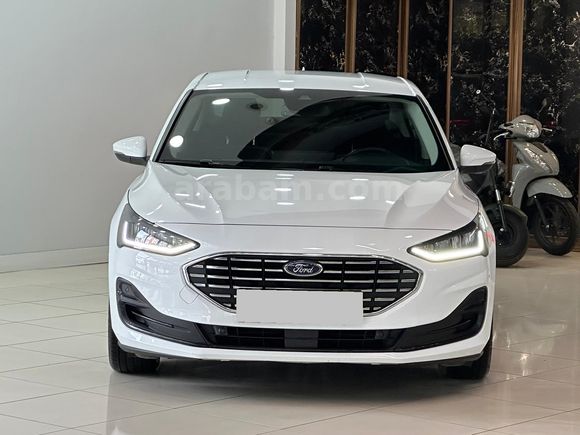Sahibinden Servis Bakımlı Garantili Full Orjinal Ford Focus 1.5 EcoBlue Titanium X 2023