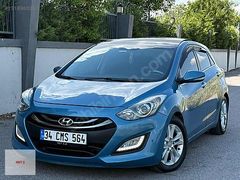 NET 2.el' DEN HYUNDAI i30 1.6 CRDi CAM TAVAN KREDİYE UYGUN(2013)