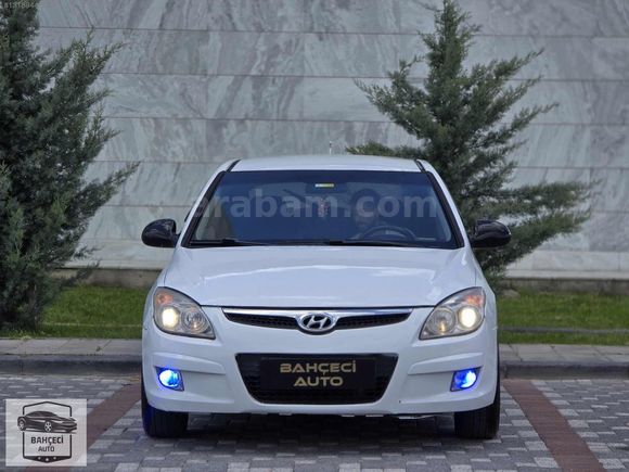 BAHCECI AUTO DAN HYUNDAİ İ30 1.6 CRDİ EMSALSIZ 293,000