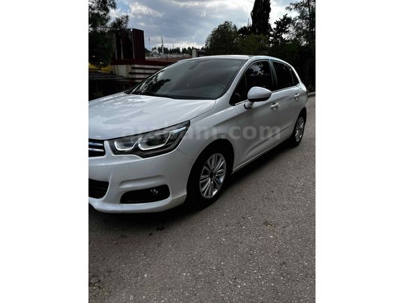 Sahibinden Citroen C4 1.6 HDi Confort 2015 Model  286.000 km Beyaz