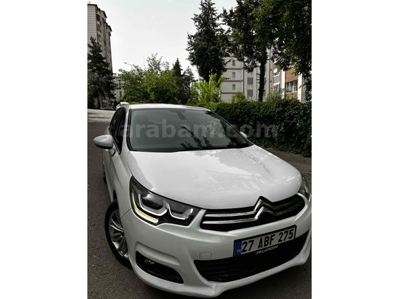 Sahibinden Citroen C4 1.6 HDi Confort 2015 Model  286.000 km Beyaz