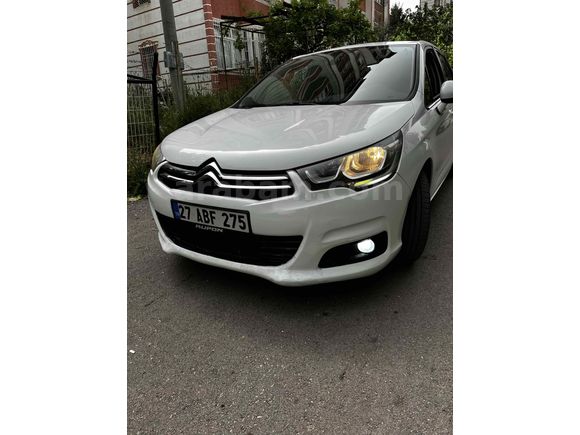 Sahibinden Citroen C4 1.6 HDi Confort 2015 Model  286.000 km Beyaz