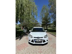 Sahibinden Ford Focus 1.6 TDCi Trend X 2013 Model  230.000 km Beyaz