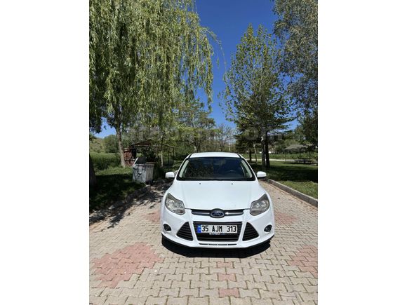 Sahibinden Ford Focus 1.6 TDCi Trend X 2013 Model  230.000 km Beyaz