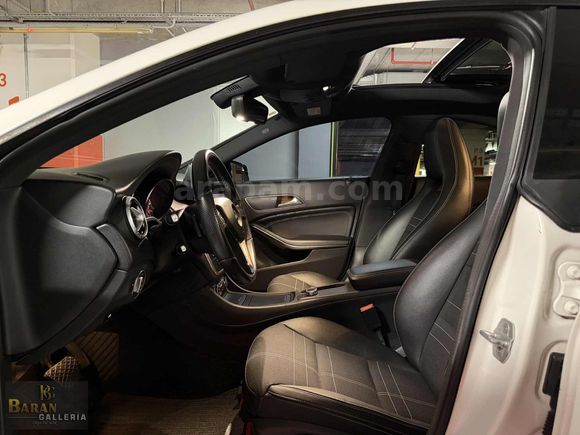 2013 MERCEDES CLA 200-CAM TAVAN-133 KM-SERVİS BAKIMLI-KUSURSUZ !