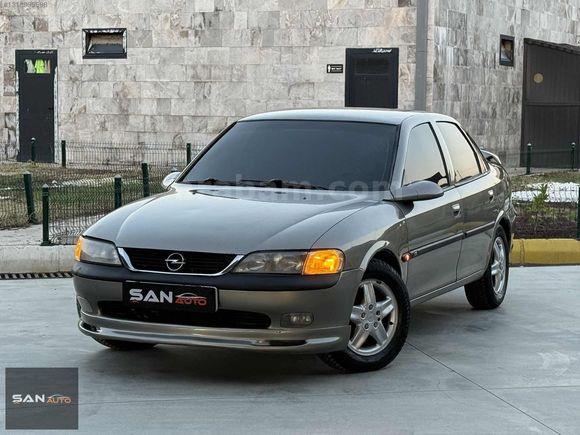 1996 Vectra 2.0 16V CD TEK DEĞİŞENLİ KLİMA AKTİF CAM GİBİİİ